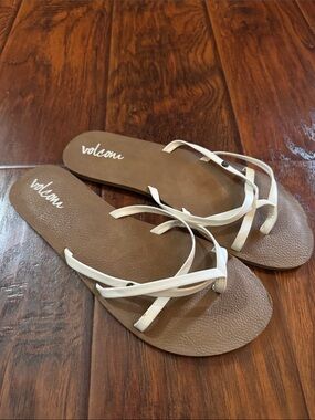 Volcom Neutral Cream Wide-Band Slide Sandals